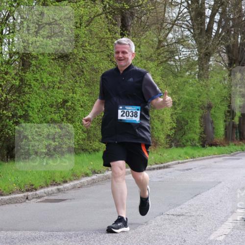 12.04.2026 - 45. Internationalen Wilhelmsburger Insellauf Yannick Fuchs http://msf.ph/oto/9500505 12.04.2026 13:18:16 Laufen 2038 meine-sportfotos.de