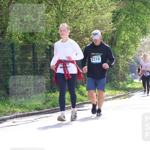 12.04.2026 - 45. Internationalen Wilhelmsburger Insellauf Yannick Fuchs http://msf.ph/oto/9500511 12.04.2026 11:11:26 Laufen 2310, 60 meine-sportfotos.de