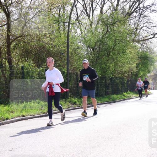 12.04.2026 - 45. Internationalen Wilhelmsburger Insellauf Yannick Fuchs http://msf.ph/oto/9500528 12.04.2026 11:11:30 Laufen 2310, 316 meine-sportfotos.de