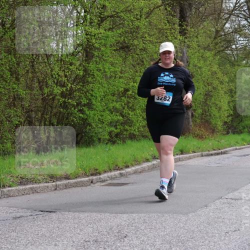 12.04.2026 - 45. Internationalen Wilhelmsburger Insellauf Yannick Fuchs http://msf.ph/oto/9500571 12.04.2026 13:18:26 Laufen 3282 meine-sportfotos.de