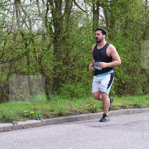 12.04.2026 - 45. Internationalen Wilhelmsburger Insellauf Yannick Fuchs http://msf.ph/oto/9500636 12.04.2026 13:18:52 Laufen 498 meine-sportfotos.de