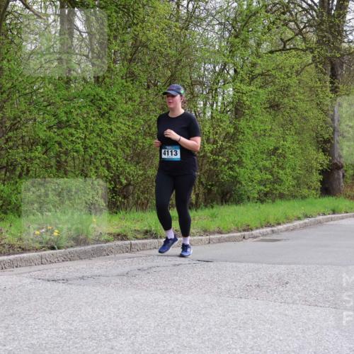 12.04.2026 - 45. Internationalen Wilhelmsburger Insellauf Yannick Fuchs http://msf.ph/oto/9500657 12.04.2026 13:19:01 Laufen 4113 meine-sportfotos.de