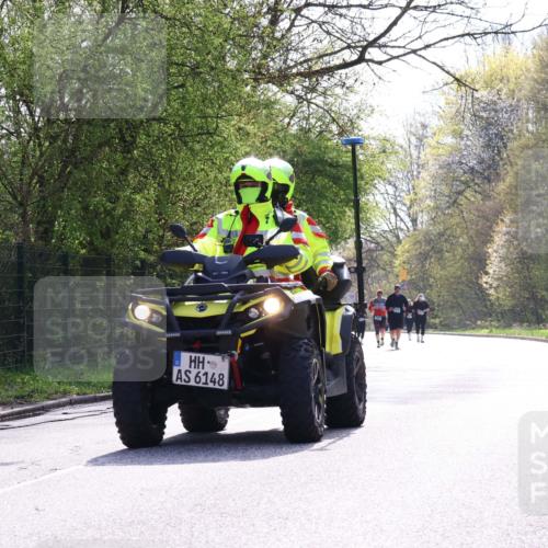 12.04.2026 - 45. Internationalen Wilhelmsburger Insellauf Yannick Fuchs http://msf.ph/oto/9500734 12.04.2026 11:12:25 Laufen 6148 meine-sportfotos.de