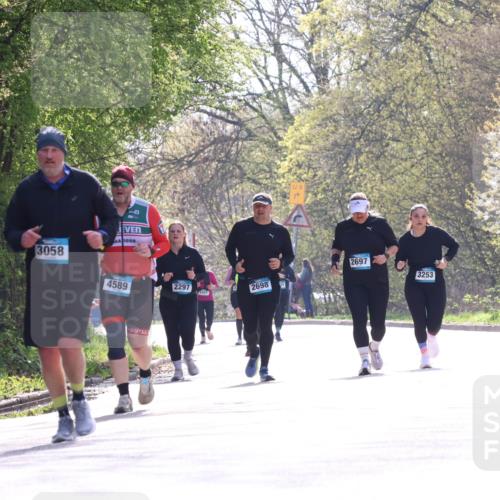 12.04.2026 - 45. Internationalen Wilhelmsburger Insellauf Yannick Fuchs http://msf.ph/oto/9500795 12.04.2026 11:12:37 Laufen 3058, 1000, 4589, 2297, 3451, 2698, 2697, 3253 meine-sportfotos.de
