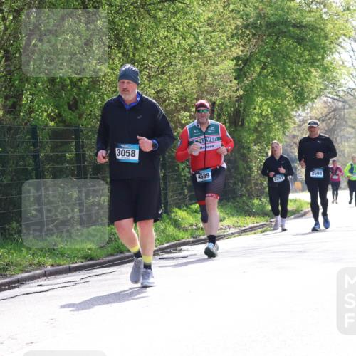 12.04.2026 - 45. Internationalen Wilhelmsburger Insellauf Yannick Fuchs http://msf.ph/oto/9500820 12.04.2026 11:12:41 Laufen 3058, 1000, 4589, 2297, 2698, 2697, 3253 meine-sportfotos.de