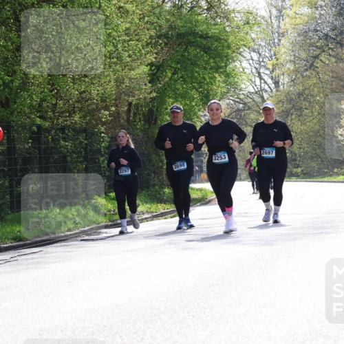12.04.2026 - 45. Internationalen Wilhelmsburger Insellauf Yannick Fuchs http://msf.ph/oto/9500837 12.04.2026 11:12:45 Laufen 45, 1000, 4589, 3253, 2297, 2698, 2697 meine-sportfotos.de