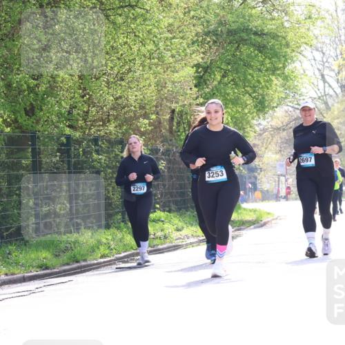 12.04.2026 - 45. Internationalen Wilhelmsburger Insellauf Yannick Fuchs http://msf.ph/oto/9500843 12.04.2026 11:12:46 Laufen 2297, 3253, 2697 meine-sportfotos.de