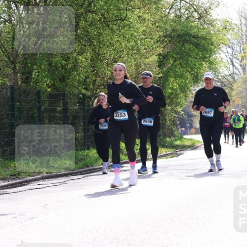 12.04.2026 - 45. Internationalen Wilhelmsburger Insellauf Yannick Fuchs http://msf.ph/oto/9500856 12.04.2026 11:12:46 Laufen 2297, 3253, 2698, 2697 meine-sportfotos.de