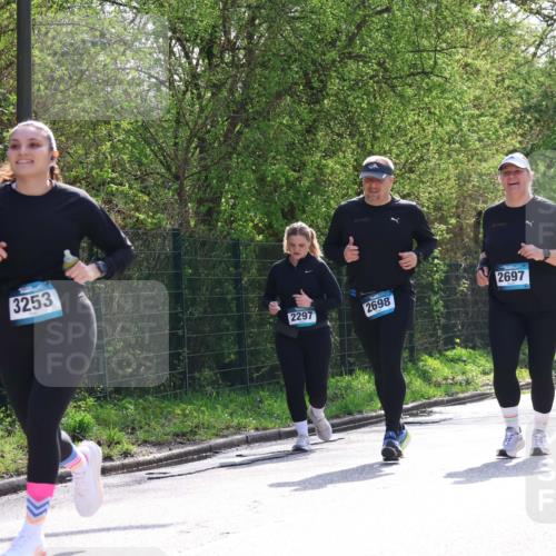 12.04.2026 - 45. Internationalen Wilhelmsburger Insellauf Yannick Fuchs http://msf.ph/oto/9500869 12.04.2026 11:12:48 Laufen 3253, 2297, 2698, 2697 meine-sportfotos.de