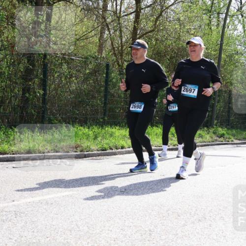 12.04.2026 - 45. Internationalen Wilhelmsburger Insellauf Yannick Fuchs http://msf.ph/oto/9500895 12.04.2026 11:12:52 Laufen 2698, 2297, 2697 meine-sportfotos.de