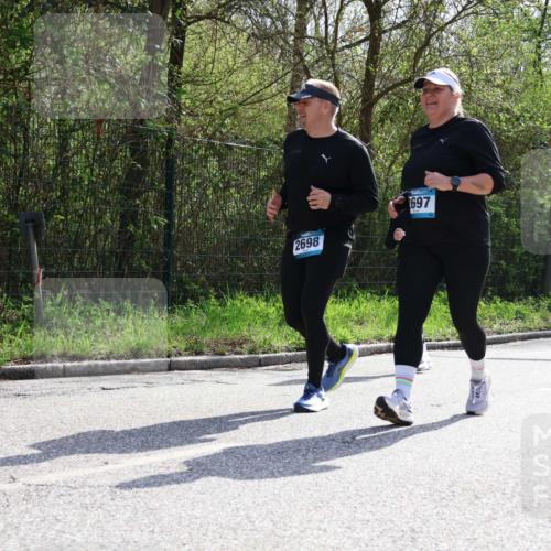 12.04.2026 - 45. Internationalen Wilhelmsburger Insellauf Yannick Fuchs http://msf.ph/oto/9500898 12.04.2026 11:12:52 Laufen 2698, 697 meine-sportfotos.de