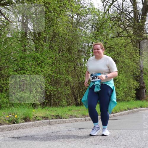 12.04.2026 - 45. Internationalen Wilhelmsburger Insellauf Yannick Fuchs http://msf.ph/oto/9501059 12.04.2026 13:22:27 Laufen 3827 meine-sportfotos.de