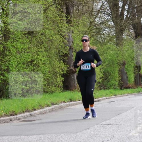 12.04.2026 - 45. Internationalen Wilhelmsburger Insellauf Yannick Fuchs http://msf.ph/oto/9501076 12.04.2026 13:22:50 Laufen 3977 meine-sportfotos.de