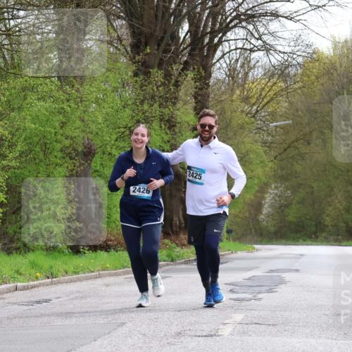 12.04.2026 - 45. Internationalen Wilhelmsburger Insellauf Yannick Fuchs http://msf.ph/oto/9501127 12.04.2026 13:24:54 Laufen 2426, 2425 meine-sportfotos.de