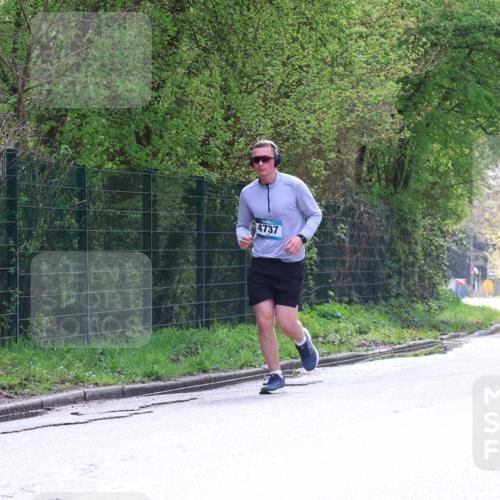 12.04.2026 - 45. Internationalen Wilhelmsburger Insellauf Yannick Fuchs http://msf.ph/oto/9501296 12.04.2026 11:15:22 Laufen 4737 meine-sportfotos.de