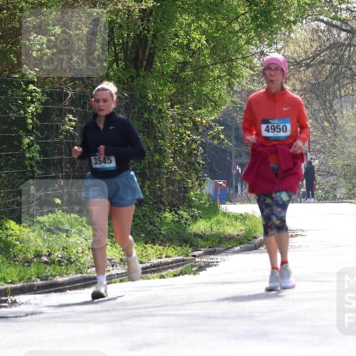 12.04.2026 - 45. Internationalen Wilhelmsburger Insellauf Yannick Fuchs http://msf.ph/oto/9501335 12.04.2026 11:16:15 Laufen 3545, 4950, 9 meine-sportfotos.de