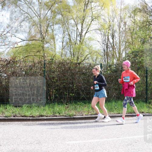 12.04.2026 - 45. Internationalen Wilhelmsburger Insellauf Yannick Fuchs http://msf.ph/oto/9501350 12.04.2026 11:16:25 Laufen 545, 4950 meine-sportfotos.de