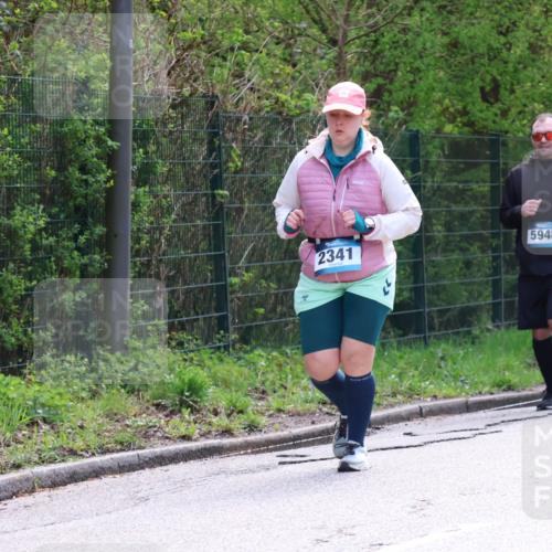 12.04.2026 - 45. Internationalen Wilhelmsburger Insellauf Yannick Fuchs http://msf.ph/oto/9501358 12.04.2026 11:17:18 Laufen 2341, 5948 meine-sportfotos.de