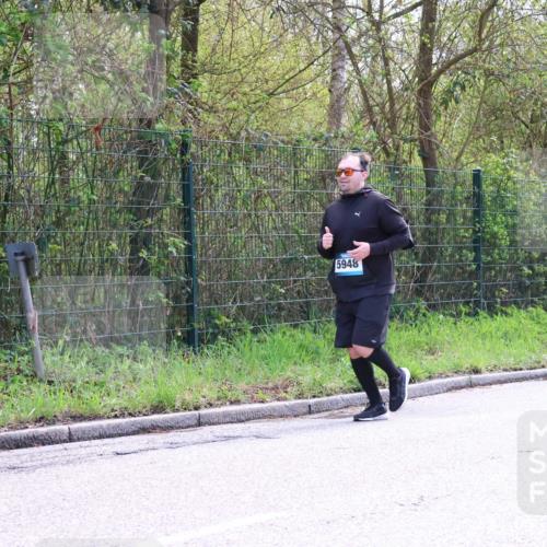 12.04.2026 - 45. Internationalen Wilhelmsburger Insellauf Yannick Fuchs http://msf.ph/oto/9501364 12.04.2026 11:17:24 Laufen 5948 meine-sportfotos.de