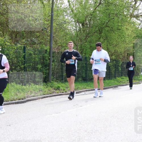 12.04.2026 - 45. Internationalen Wilhelmsburger Insellauf Yannick Fuchs http://msf.ph/oto/9501374 12.04.2026 11:17:28 Laufen 788, 2703, 3474, 3371, 4174 meine-sportfotos.de