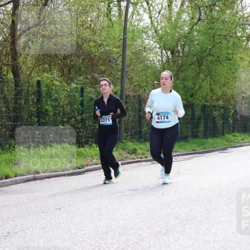 12.04.2026 - 45. Internationalen Wilhelmsburger Insellauf Yannick Fuchs http://msf.ph/oto/9501387 12.04.2026 11:17:33 Laufen 3371, 4174 meine-sportfotos.de