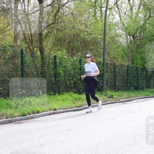 12.04.2026 - 45. Internationalen Wilhelmsburger Insellauf Yannick Fuchs http://msf.ph/oto/9501405 12.04.2026 11:17:48 Laufen  meine-sportfotos.de