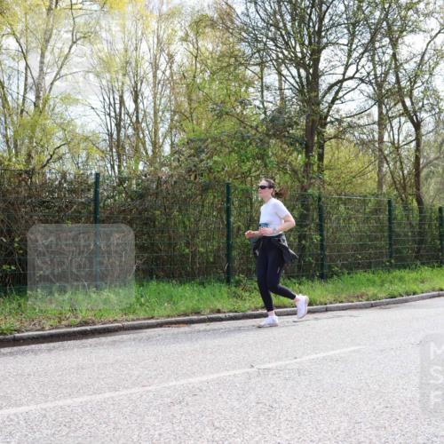 12.04.2026 - 45. Internationalen Wilhelmsburger Insellauf Yannick Fuchs http://msf.ph/oto/9501411 12.04.2026 11:17:51 Laufen  meine-sportfotos.de
