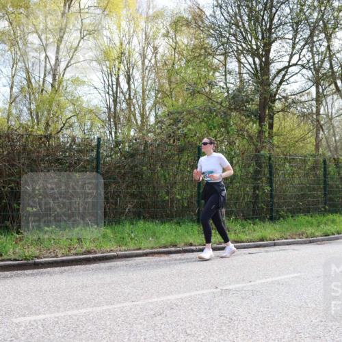 12.04.2026 - 45. Internationalen Wilhelmsburger Insellauf Yannick Fuchs http://msf.ph/oto/9501412 12.04.2026 11:17:51 Laufen 456 meine-sportfotos.de