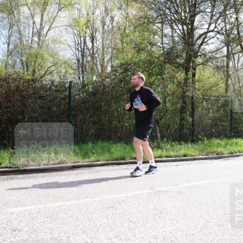 12.04.2026 - 45. Internationalen Wilhelmsburger Insellauf Yannick Fuchs http://msf.ph/oto/9501440 12.04.2026 11:18:35 Laufen 2653 meine-sportfotos.de