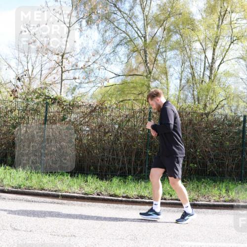 12.04.2026 - 45. Internationalen Wilhelmsburger Insellauf Yannick Fuchs http://msf.ph/oto/9501447 12.04.2026 11:18:37 Laufen  meine-sportfotos.de