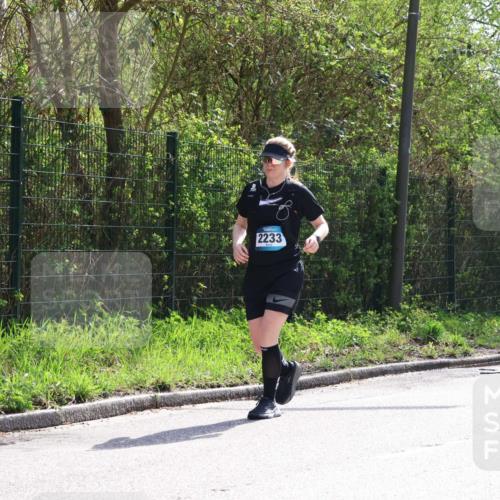 12.04.2026 - 45. Internationalen Wilhelmsburger Insellauf Yannick Fuchs http://msf.ph/oto/9501450 12.04.2026 11:18:39 Laufen 2233 meine-sportfotos.de