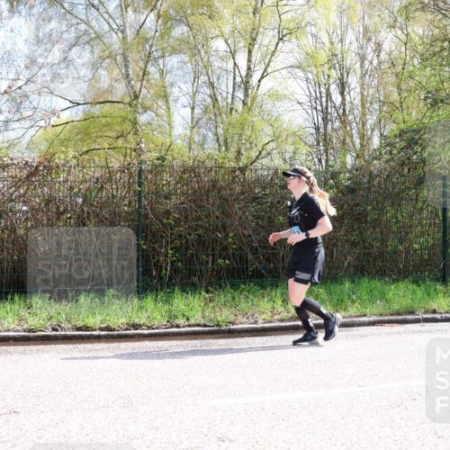 12.04.2026 - 45. Internationalen Wilhelmsburger Insellauf Yannick Fuchs http://msf.ph/oto/9501455 12.04.2026 11:18:43 Laufen 122 meine-sportfotos.de