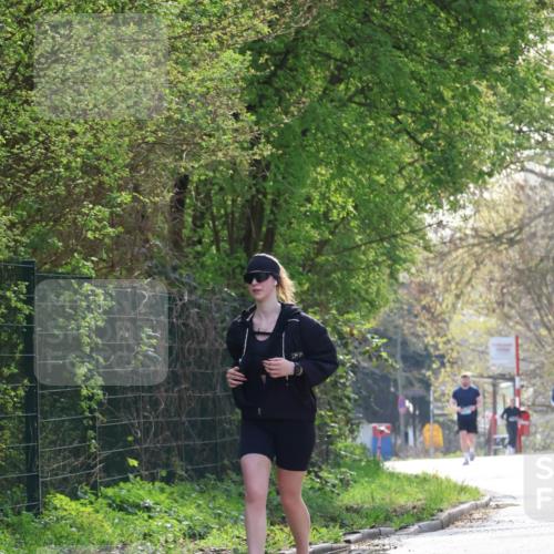 12.04.2026 - 45. Internationalen Wilhelmsburger Insellauf Yannick Fuchs http://msf.ph/oto/9501464 12.04.2026 11:19:45 Laufen  meine-sportfotos.de
