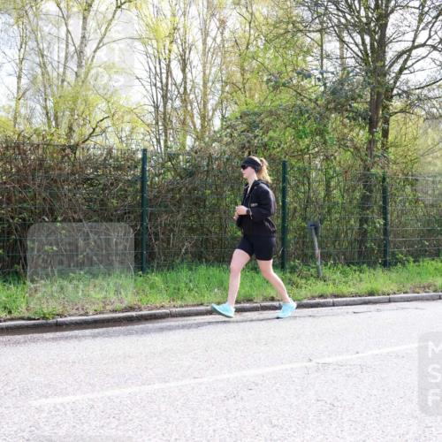 12.04.2026 - 45. Internationalen Wilhelmsburger Insellauf Yannick Fuchs http://msf.ph/oto/9501472 12.04.2026 11:19:54 Laufen  meine-sportfotos.de