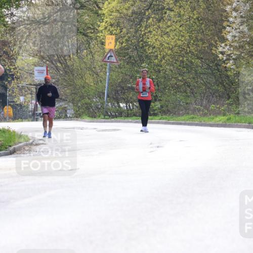 12.04.2026 - 45. Internationalen Wilhelmsburger Insellauf Yannick Fuchs http://msf.ph/oto/9501497 12.04.2026 11:20:50 Laufen 9, 5655 meine-sportfotos.de