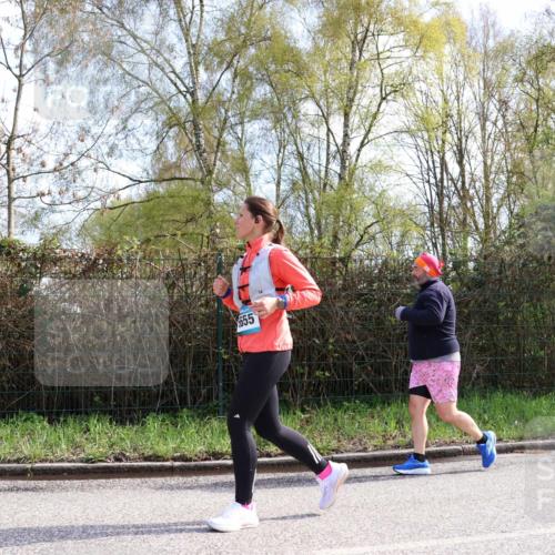 12.04.2026 - 45. Internationalen Wilhelmsburger Insellauf Yannick Fuchs http://msf.ph/oto/9501521 12.04.2026 11:21:21 Laufen 655 meine-sportfotos.de