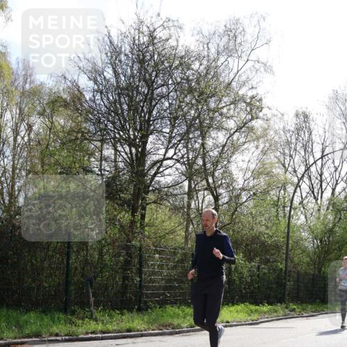 12.04.2026 - 45. Internationalen Wilhelmsburger Insellauf Yannick Fuchs http://msf.ph/oto/9501535 12.04.2026 11:23:07 Laufen 2161 meine-sportfotos.de