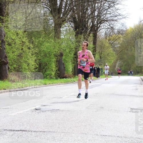 12.04.2026 - 45. Internationalen Wilhelmsburger Insellauf Yannick Fuchs http://msf.ph/oto/9501833 12.04.2026 12:41:12 Laufen 3947, 1240 meine-sportfotos.de