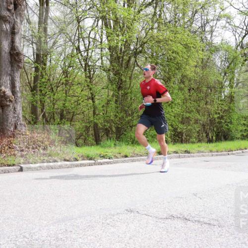 12.04.2026 - 45. Internationalen Wilhelmsburger Insellauf Yannick Fuchs http://msf.ph/oto/9501857 12.04.2026 12:41:19 Laufen  meine-sportfotos.de