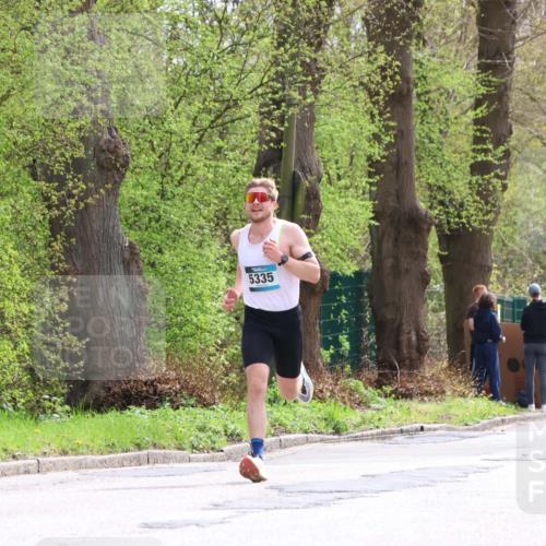 12.04.2026 - 45. Internationalen Wilhelmsburger Insellauf Yannick Fuchs http://msf.ph/oto/9501885 12.04.2026 12:42:03 Laufen 5335 meine-sportfotos.de