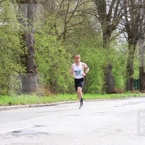 12.04.2026 - 45. Internationalen Wilhelmsburger Insellauf Yannick Fuchs http://msf.ph/oto/9501893 12.04.2026 12:42:06 Laufen 5335 meine-sportfotos.de