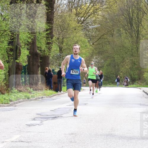 12.04.2026 - 45. Internationalen Wilhelmsburger Insellauf Yannick Fuchs http://msf.ph/oto/9501903 12.04.2026 12:42:20 Laufen 5527, 5722 meine-sportfotos.de