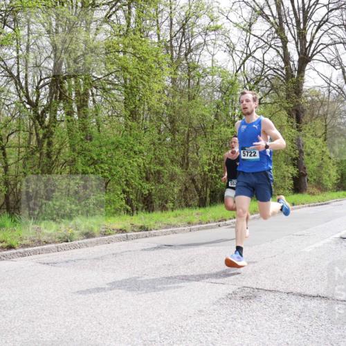 12.04.2026 - 45. Internationalen Wilhelmsburger Insellauf Yannick Fuchs http://msf.ph/oto/9501918 12.04.2026 12:42:24 Laufen 552, 5722 meine-sportfotos.de