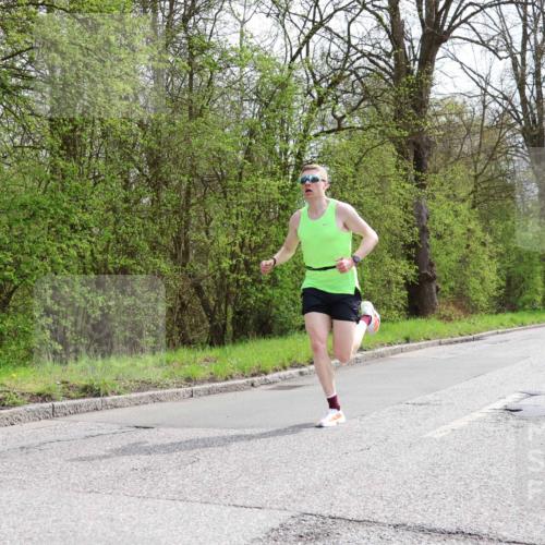 12.04.2026 - 45. Internationalen Wilhelmsburger Insellauf Yannick Fuchs http://msf.ph/oto/9501923 12.04.2026 12:42:29 Laufen  meine-sportfotos.de