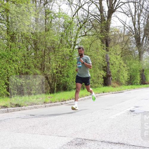 12.04.2026 - 45. Internationalen Wilhelmsburger Insellauf Yannick Fuchs http://msf.ph/oto/9501932 12.04.2026 12:42:34 Laufen 4505 meine-sportfotos.de