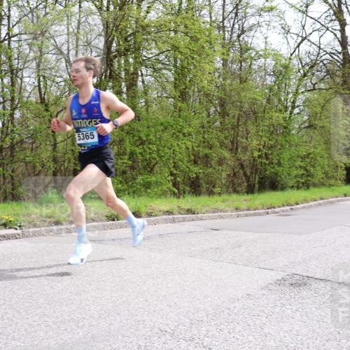 12.04.2026 - 45. Internationalen Wilhelmsburger Insellauf Yannick Fuchs http://msf.ph/oto/9501976 12.04.2026 12:42:53 Laufen 5365 meine-sportfotos.de