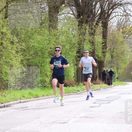 12.04.2026 - 45. Internationalen Wilhelmsburger Insellauf Yannick Fuchs http://msf.ph/oto/9501992 12.04.2026 12:43:00 Laufen 361, 5530, 3048 meine-sportfotos.de