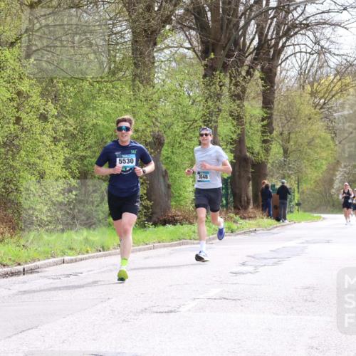 12.04.2026 - 45. Internationalen Wilhelmsburger Insellauf Yannick Fuchs http://msf.ph/oto/9501995 12.04.2026 12:43:01 Laufen 361, 5530, 3048 meine-sportfotos.de