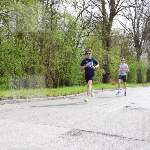 12.04.2026 - 45. Internationalen Wilhelmsburger Insellauf Yannick Fuchs http://msf.ph/oto/9502003 12.04.2026 12:43:03 Laufen 361, 5530, 3048 meine-sportfotos.de