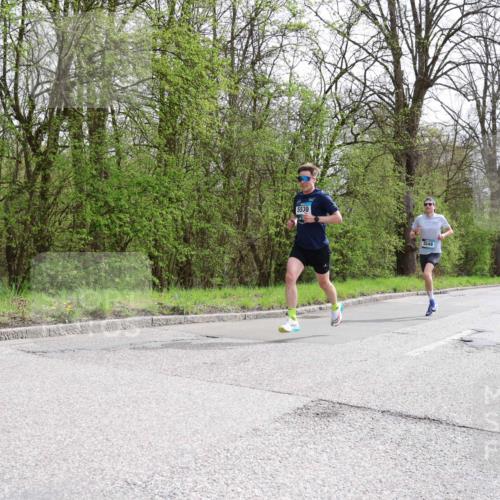 12.04.2026 - 45. Internationalen Wilhelmsburger Insellauf Yannick Fuchs http://msf.ph/oto/9502005 12.04.2026 12:43:03 Laufen 5530, 361, 3048 meine-sportfotos.de